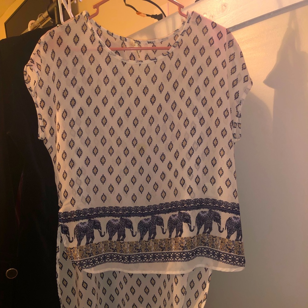 Womens • Light Weight • High-Low Shirt • Elephant pattern